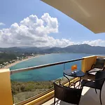 לינה וארוחת בוקר Porto Timoni Afión